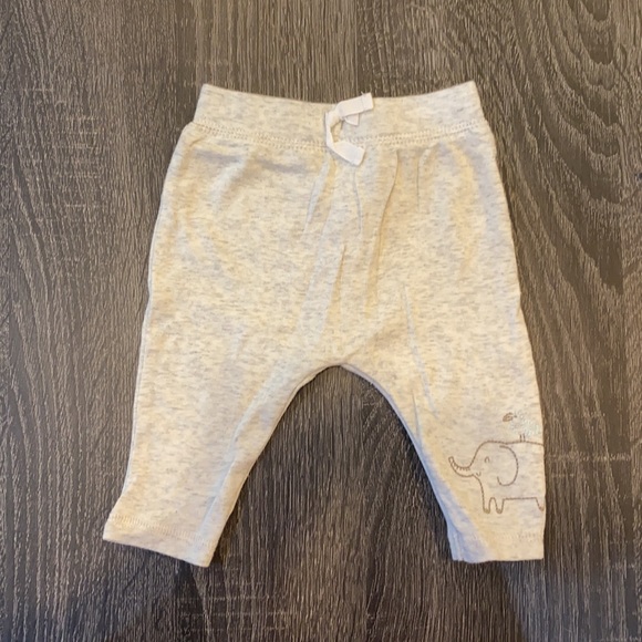 Carter’s gray sweatsuit - Picture 3 of 6